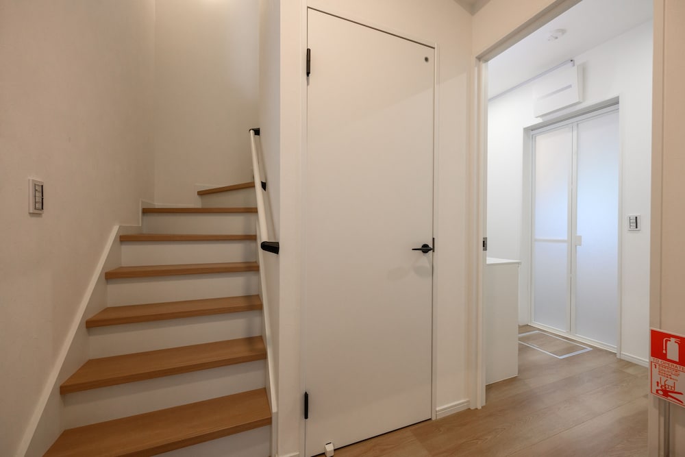 Фото Araha Beachway Inn