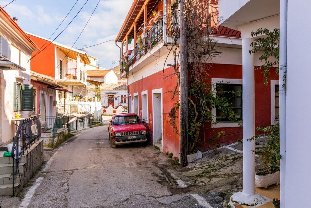 Фото Nina's Traditional House by Estia