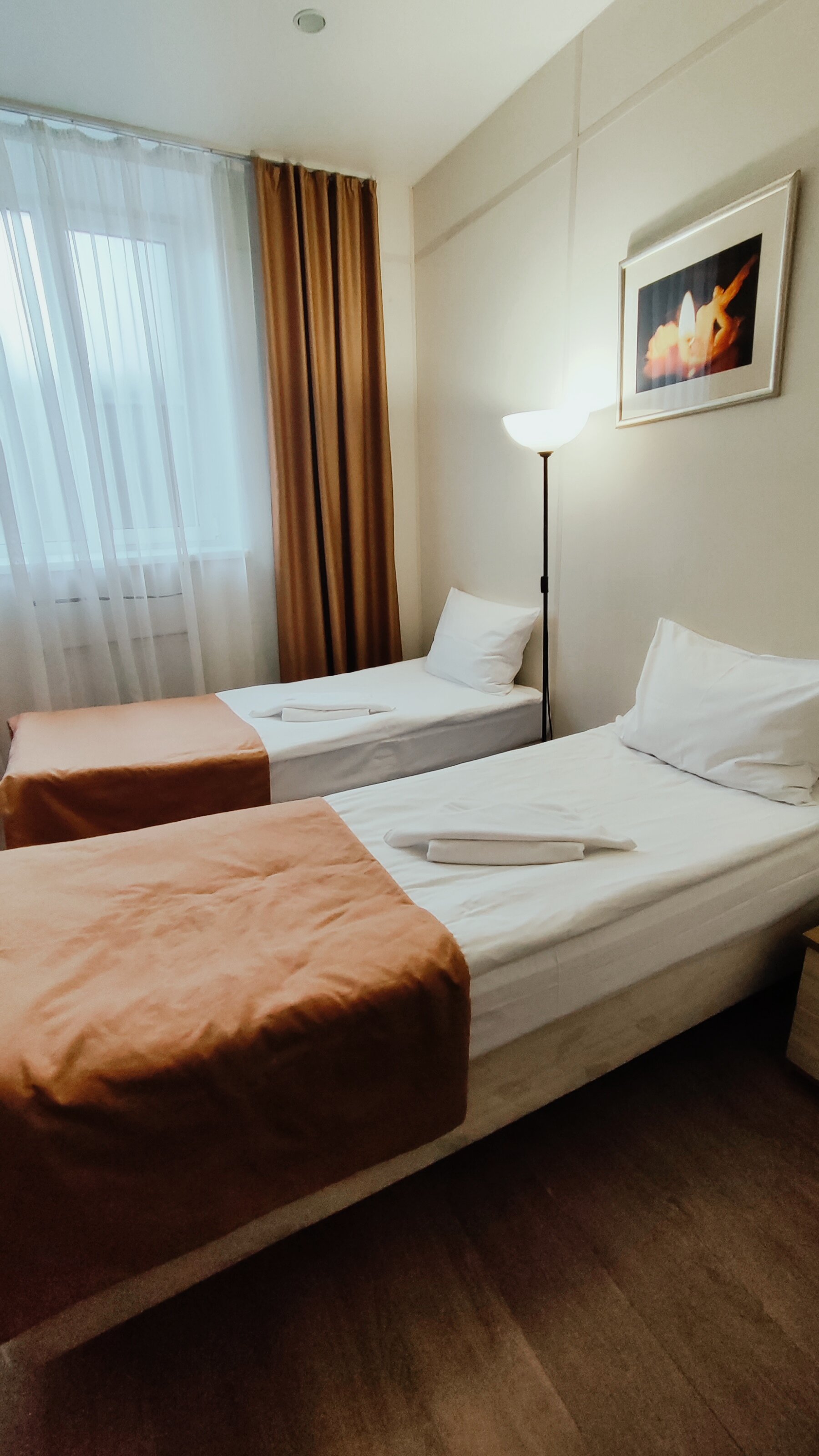 Фото отеля 2