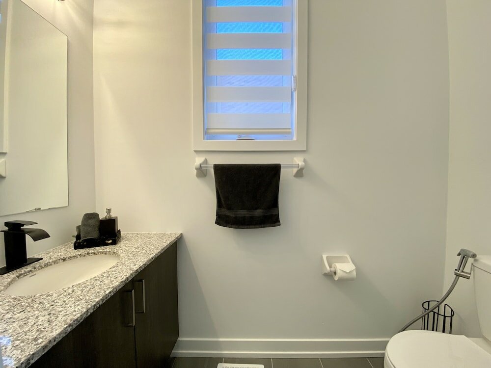 Фото Luxurious Waterfront Residence