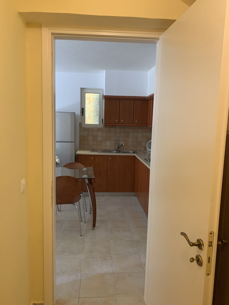 Фото 3-Bedroom Apartment on Beach Cassiopeia