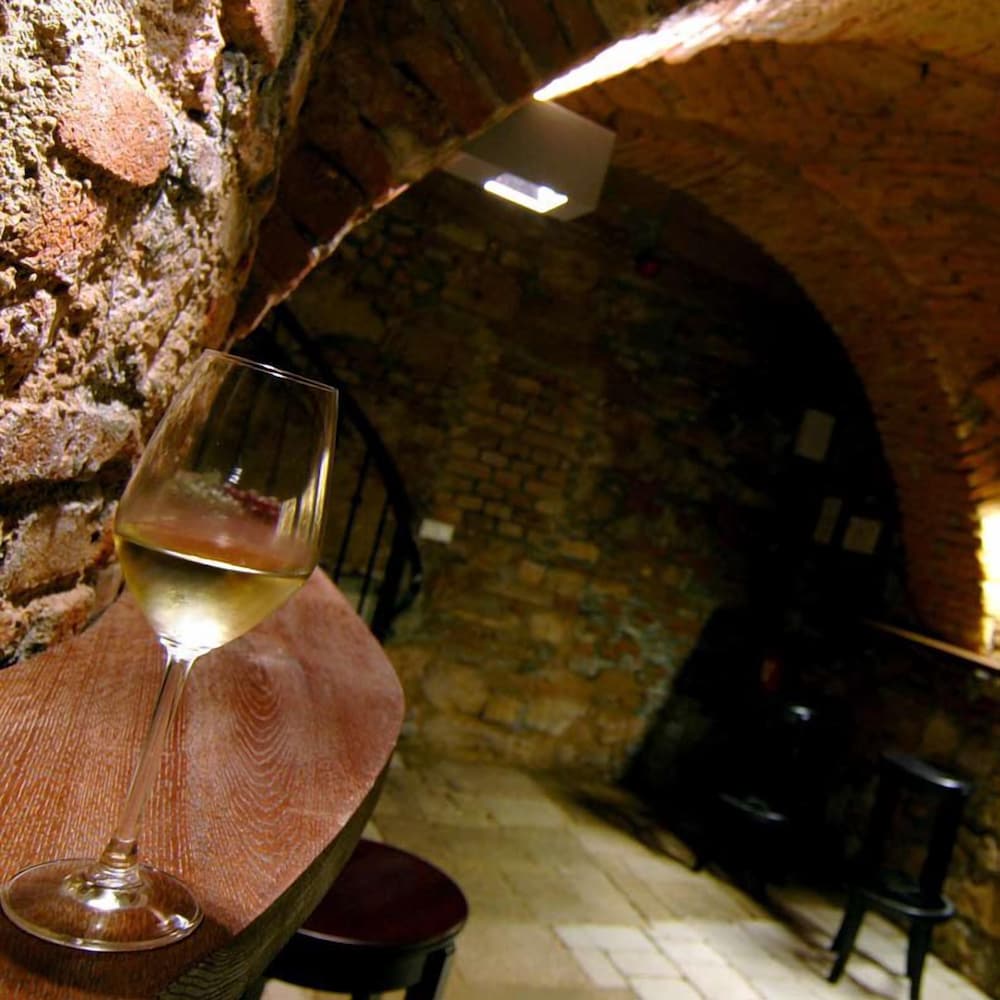 Фото Hotel Mitra