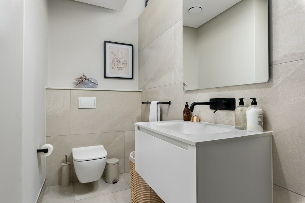 Фото The Avant 303