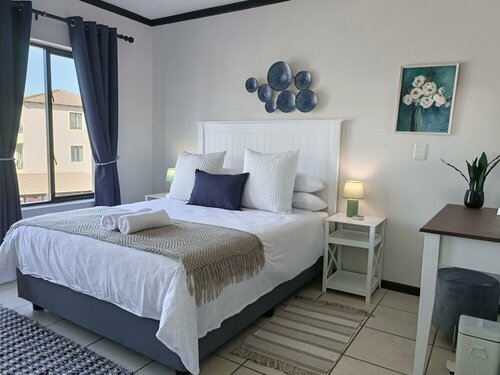 Гостиница Santini Village 50 в Плеттенберг-Бей