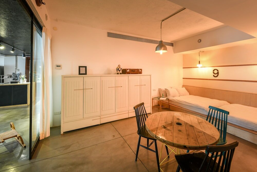 Фото Unique and Spacious 2br Apt with Terrace