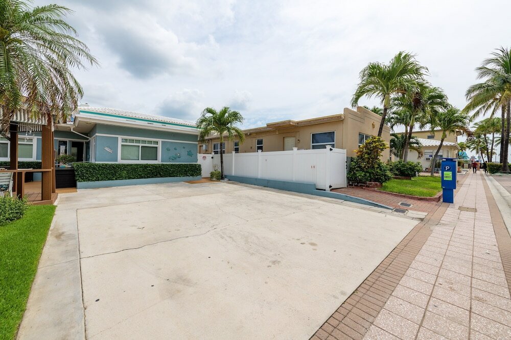 Фото Tropic Isle Boutique Hotel