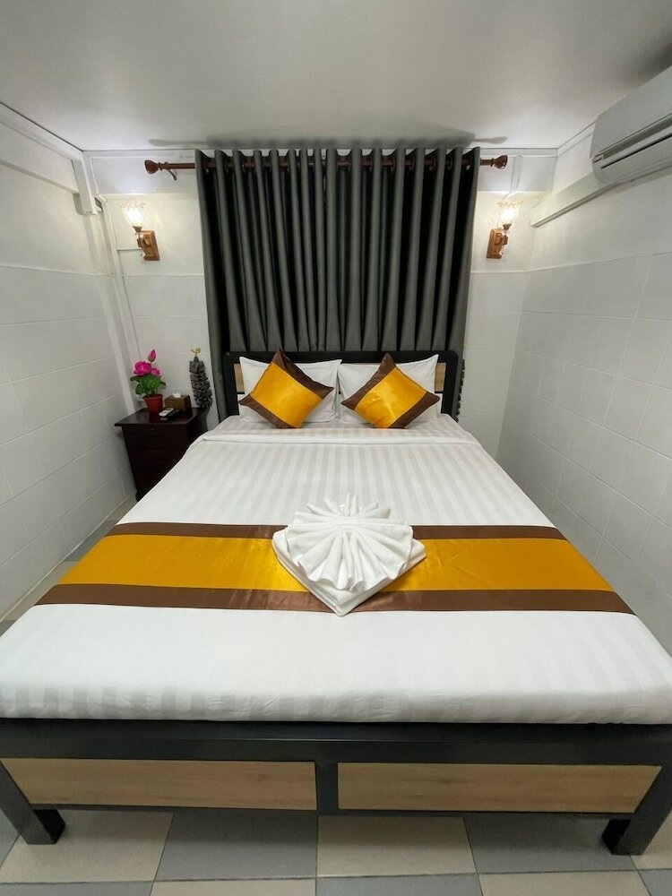 Фото Sun Chakra Boutique Hotel