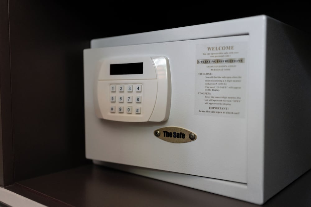 Фото Title V X413