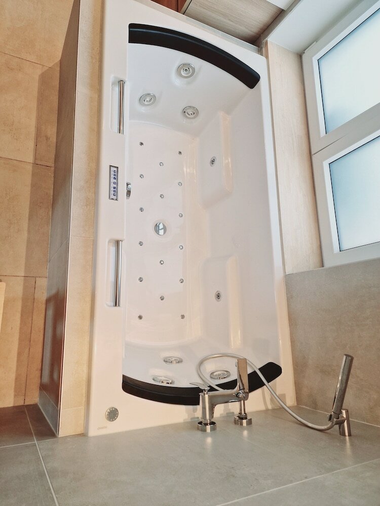 Фото Zennon Rooms