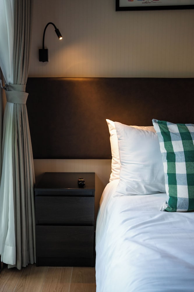 Фото Title V X413