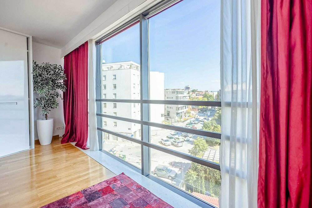 Фото SolStar Apartment