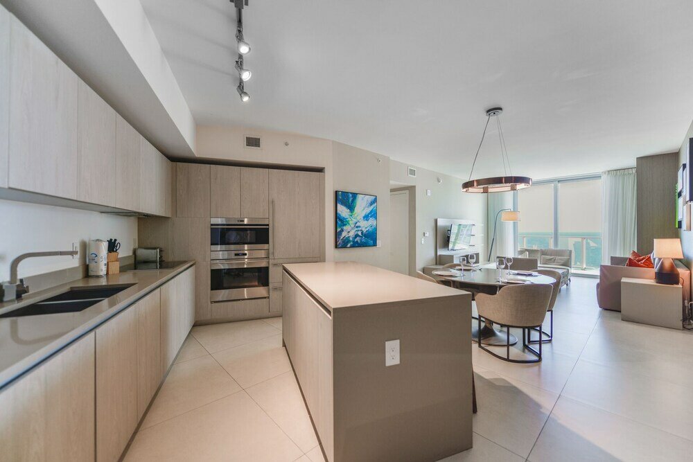 Фото Lux Condo at Hollywood Beach