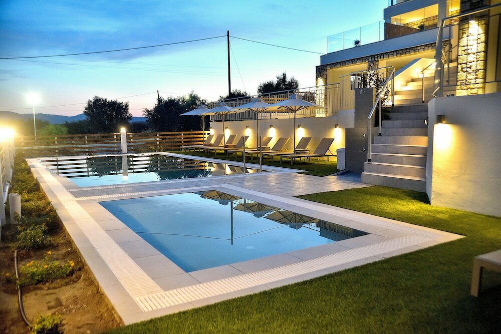 Фото Kouros Stone Suites