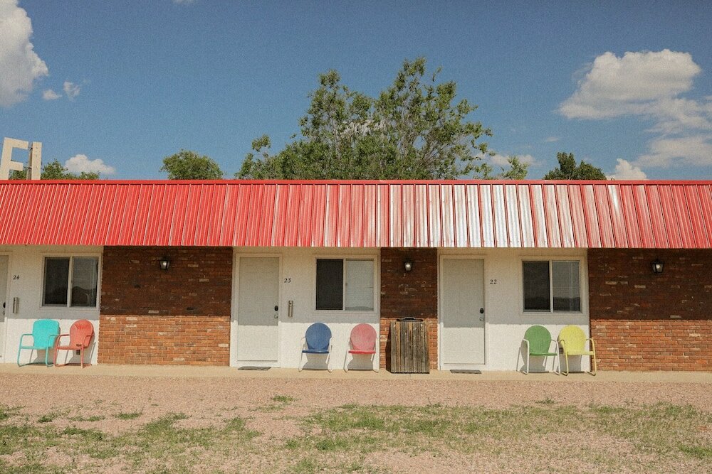 Фото The Redwood Motel