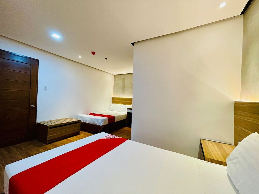 Фото Oyo 982 Boulevard Pension House