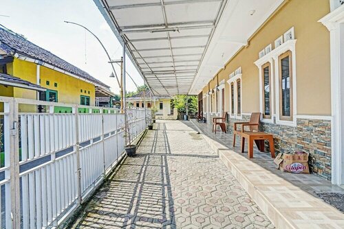 Гостиница Oyo 90416 Wisma Wayang Ajen Syariah в Субанге