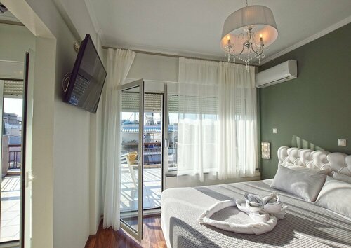 Внешний вид отеля John's Hotel в Халкисе, фото 3