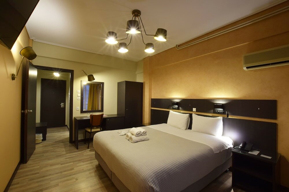 Фото John's Hotel