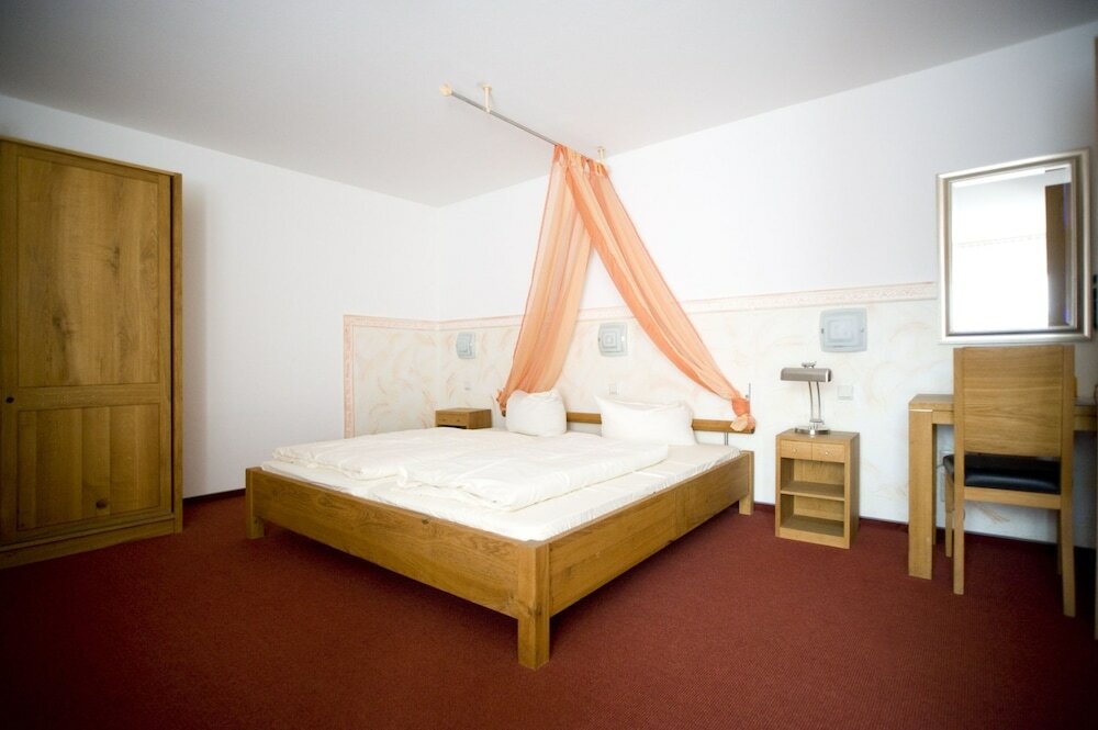 Фото Hotel Restaurant Flora