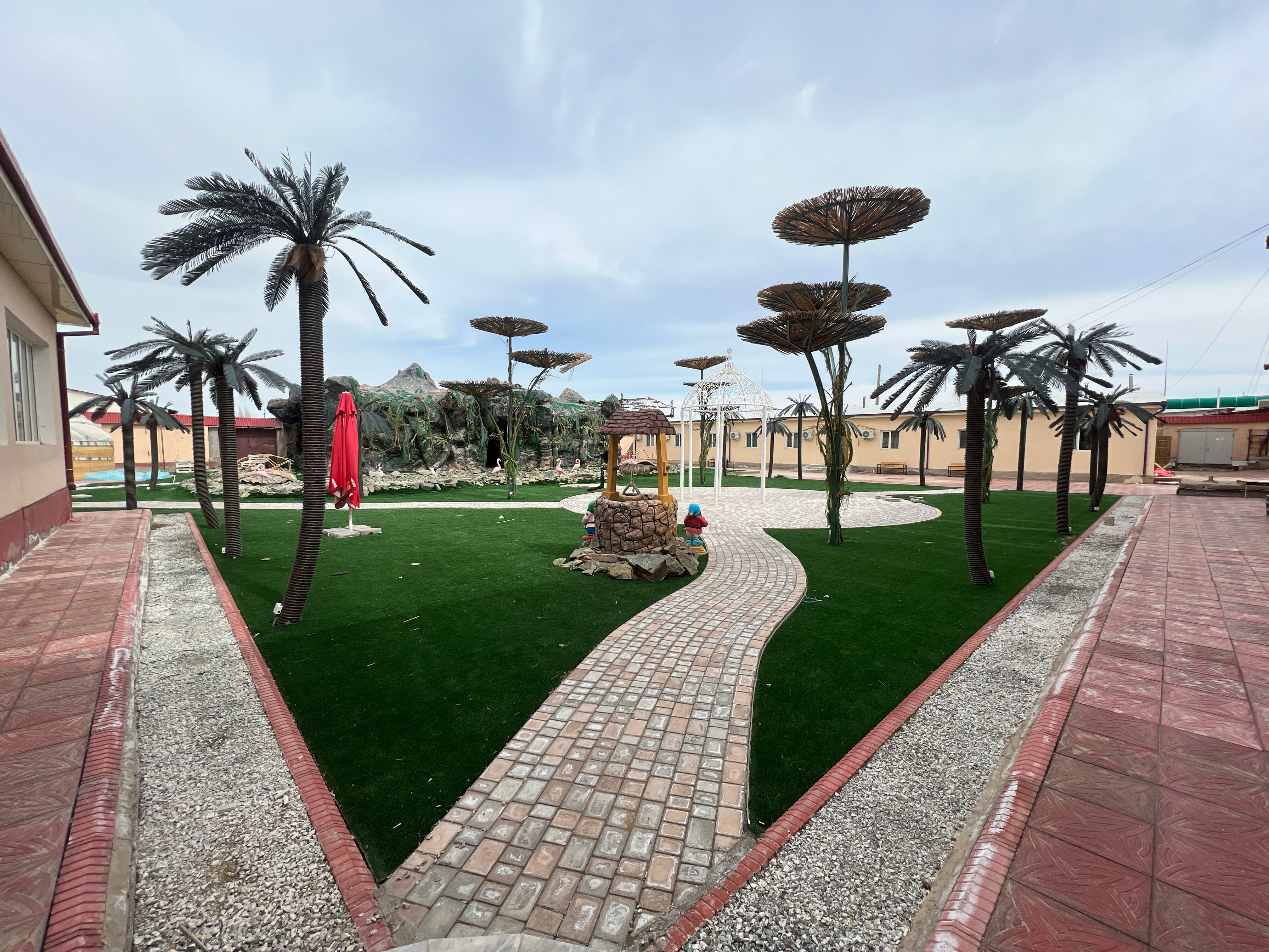 Фото отеля 2