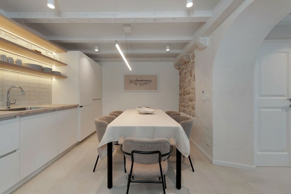 Фото Villa Miri, superior heritage villa with swimming pool