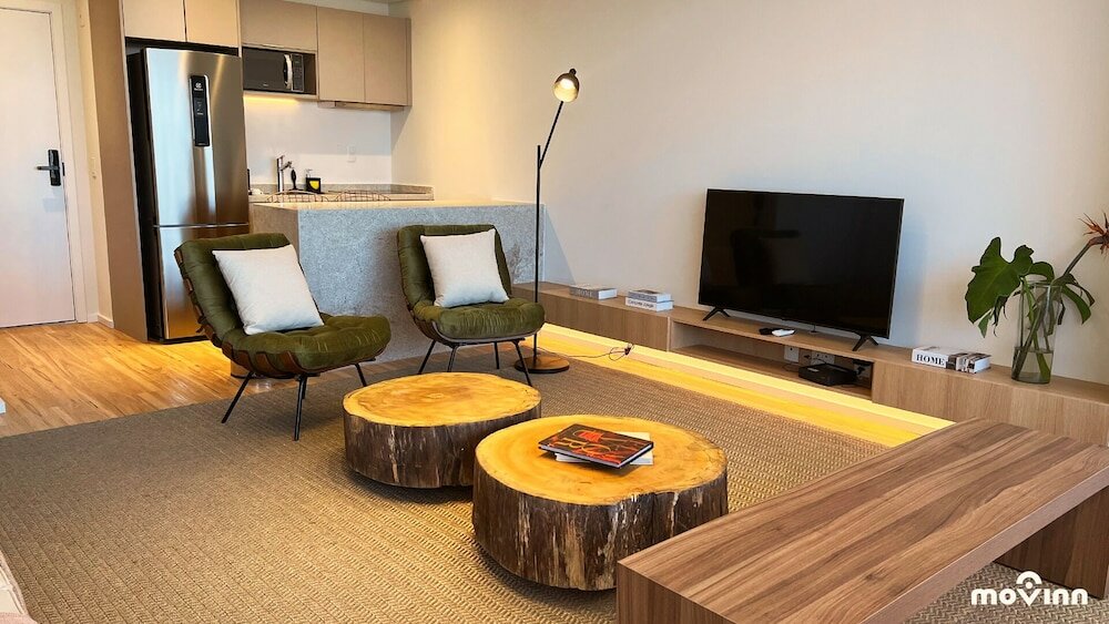 Фото White by Movinn