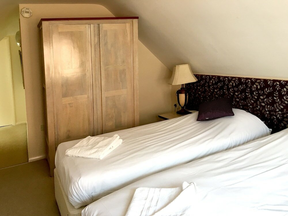 Фото The Peacock Country Inn