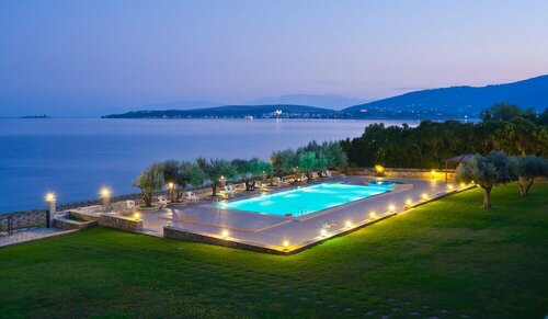 Внешний вид отеля Europa Beach Hotel в Муниципальной единице Галаксидио, фото 1