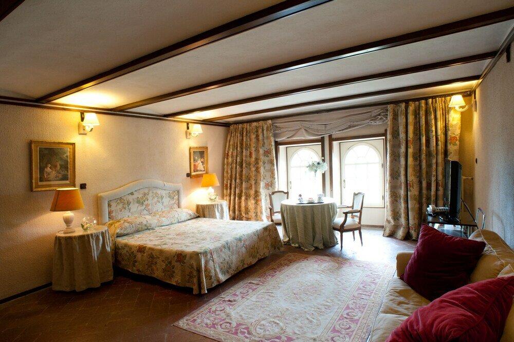 Фото Relais del Castello di Oviglio