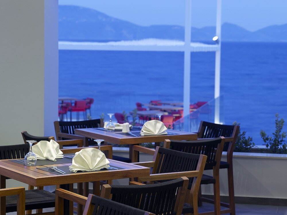 Фото Dimitra Beach Hotel & Suites