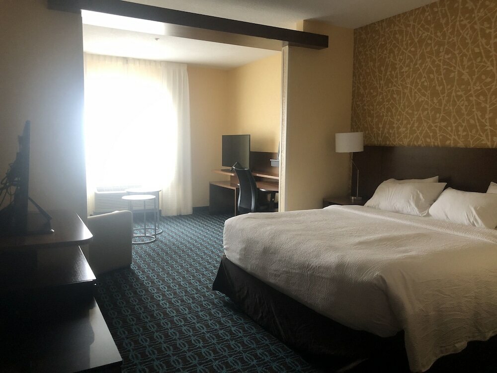 Фото Fairfield Inn & Suites by Marriott Detroit Lakes