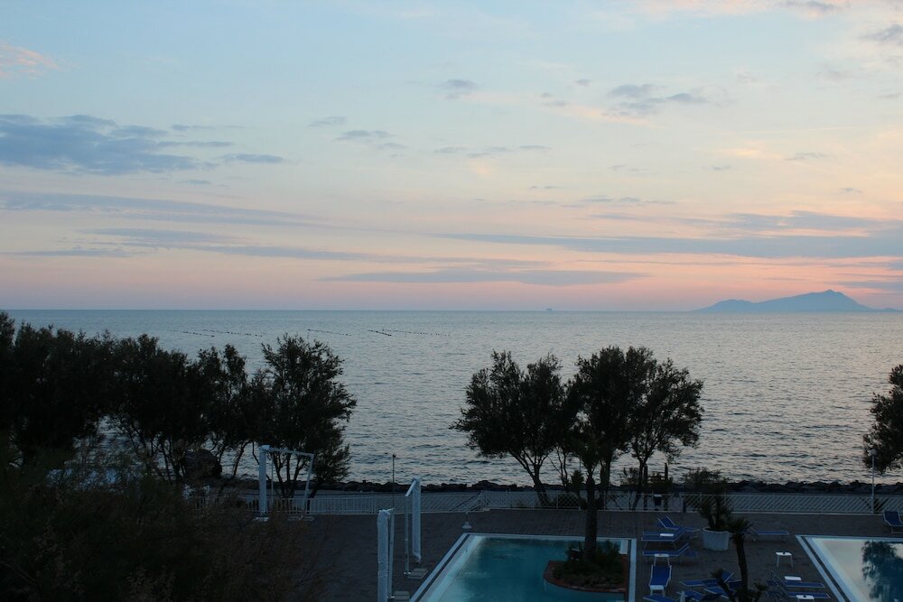 Фото Hotel Puntaquattroventi