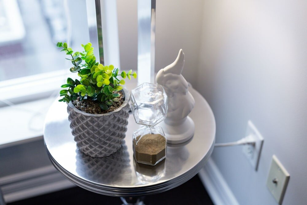 Фото Applewood Suites - 1 Br Wellington West