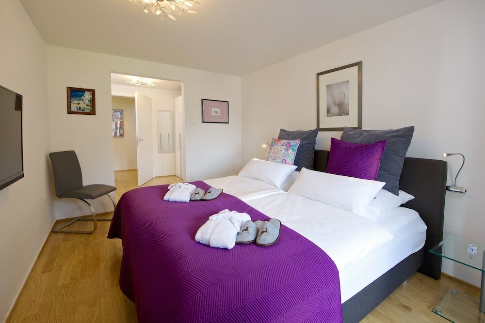 Фото Staufner Hof Ferienwohnung