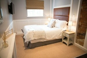 Гостиница The Lawns Hotel