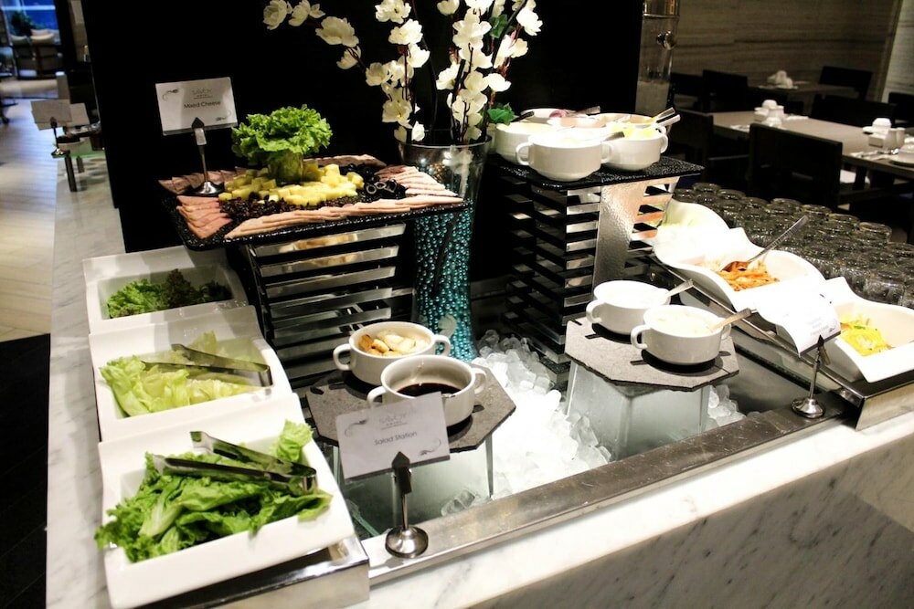 Фото Condo Apartment in Mactan Newtown