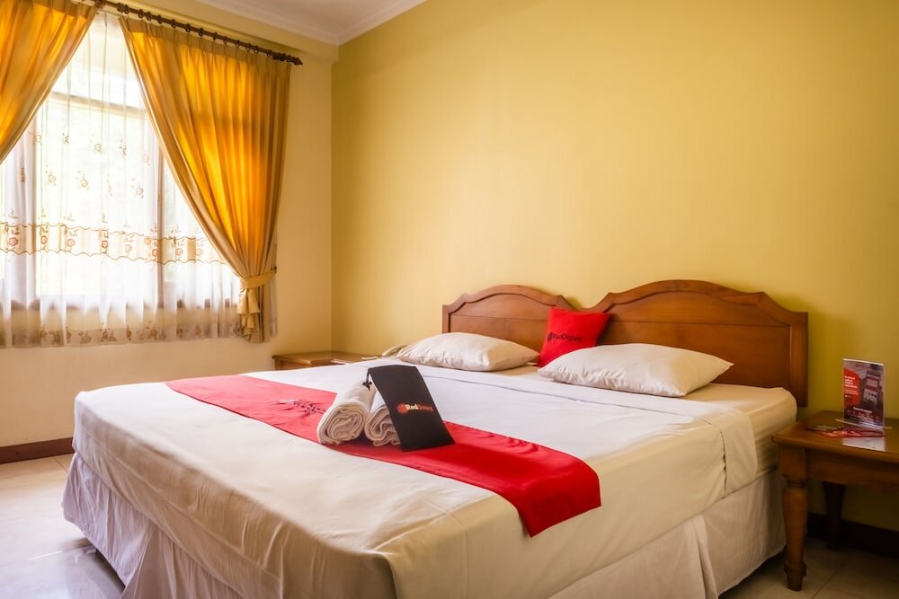 Фото RedDoorz Plus near Brawijaya Museum