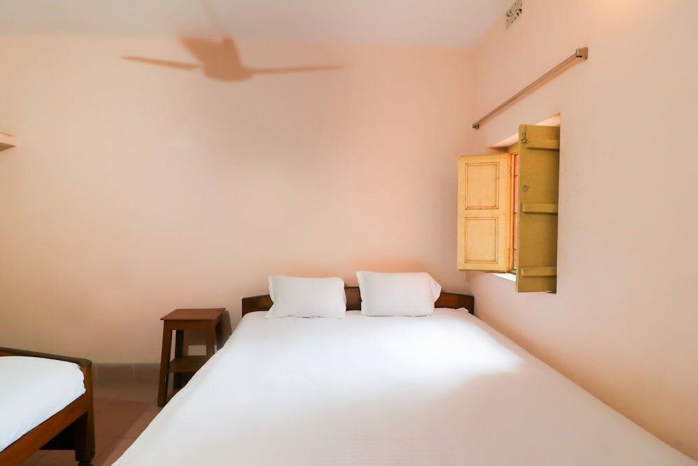 Фото Spot On 49047 Shree Chaitanya Math Bhakti Villas