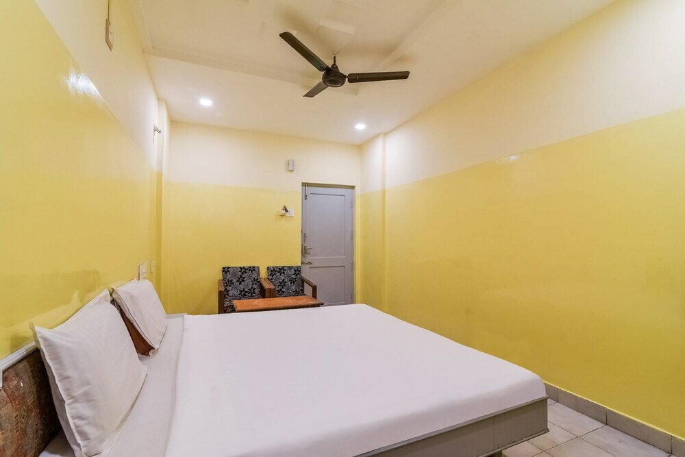 Фото Spot On 41643 Karthik International