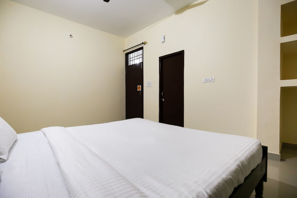 Фото Spot On 49328 Sukh Motel