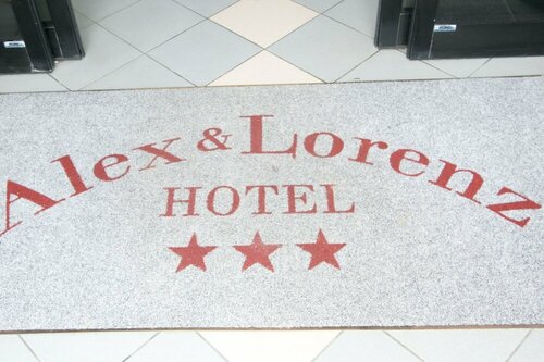 Гостиница Alex & Lorenz Hotel в Помеции