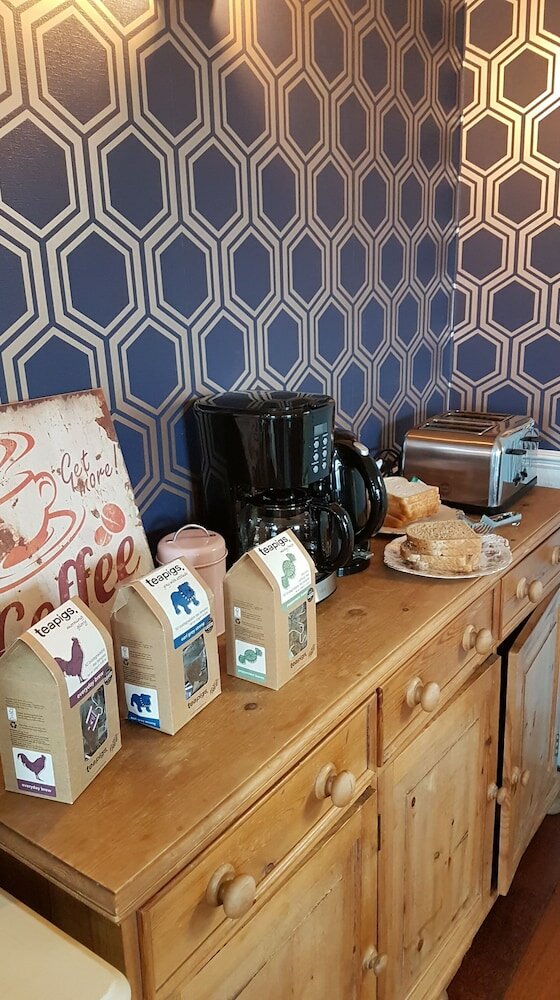 Фото The Neidpath Inn