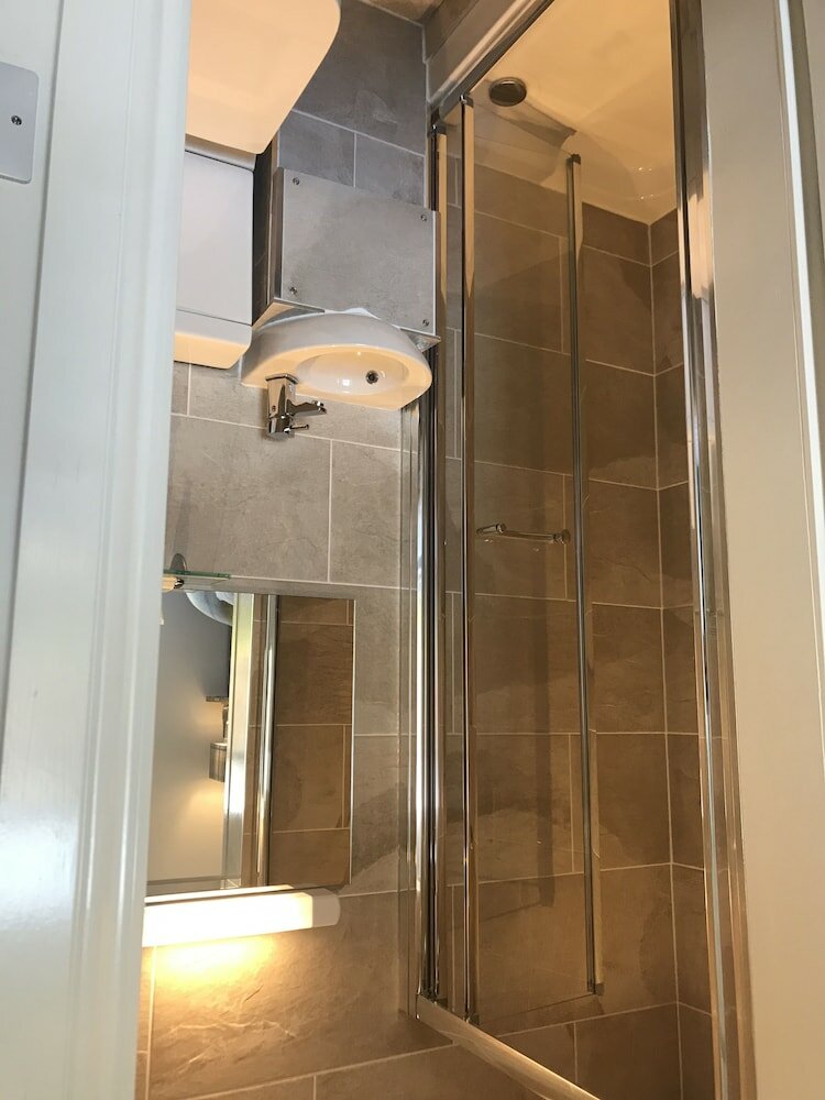 Фото 18 Craigmillar Park Guest House