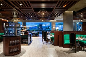 Гостиница Jw Marriott Parq Vancouver