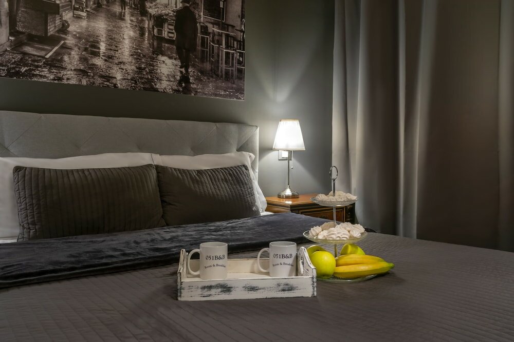 Фото 051 Room & Breakfast