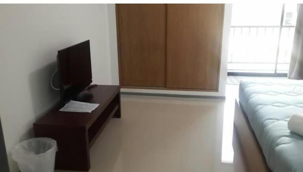 Фото Promsook Apartment