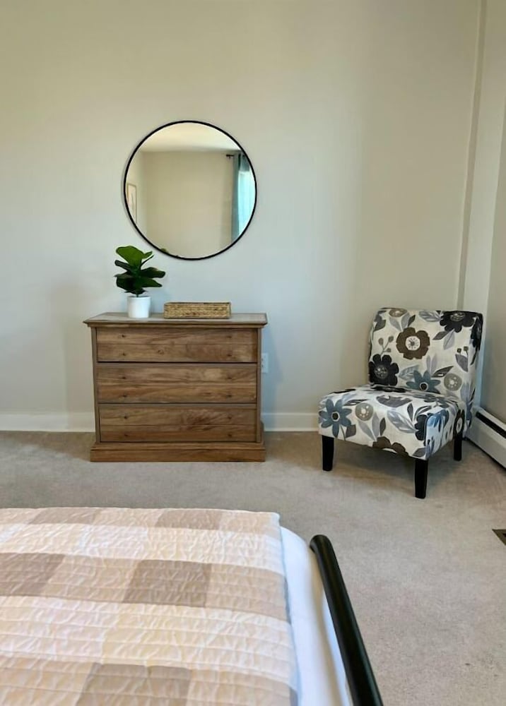 Фото Valcour Inn & Boathouse