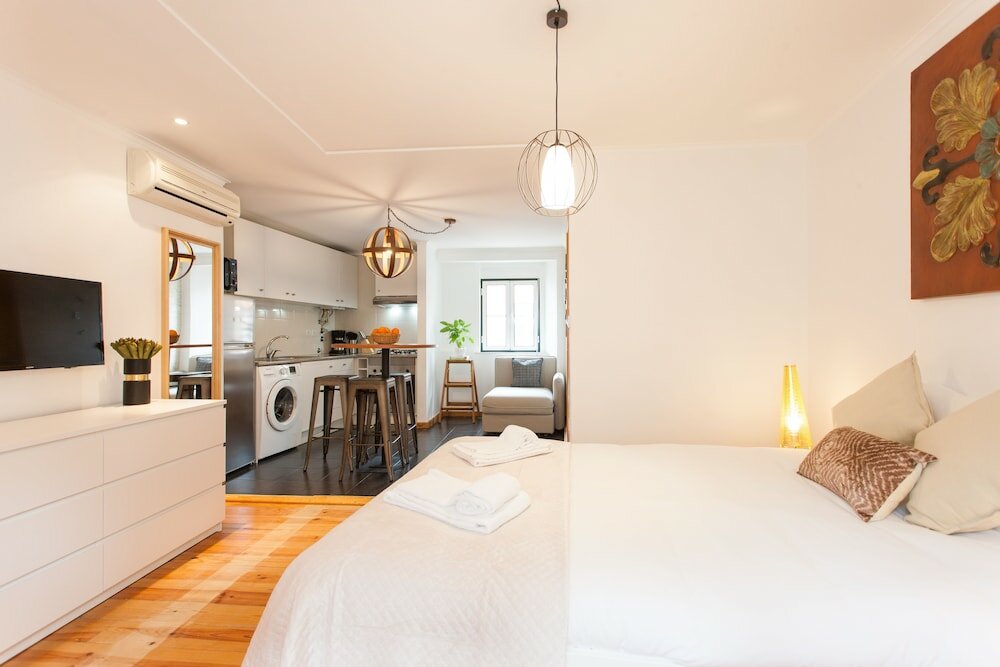 Фото Moniz Studio Apartment - by Lu Holidays