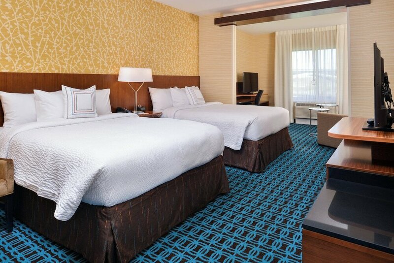 Гостиница Fairfield Inn & Suites by Marriott Eugene East/Springfield