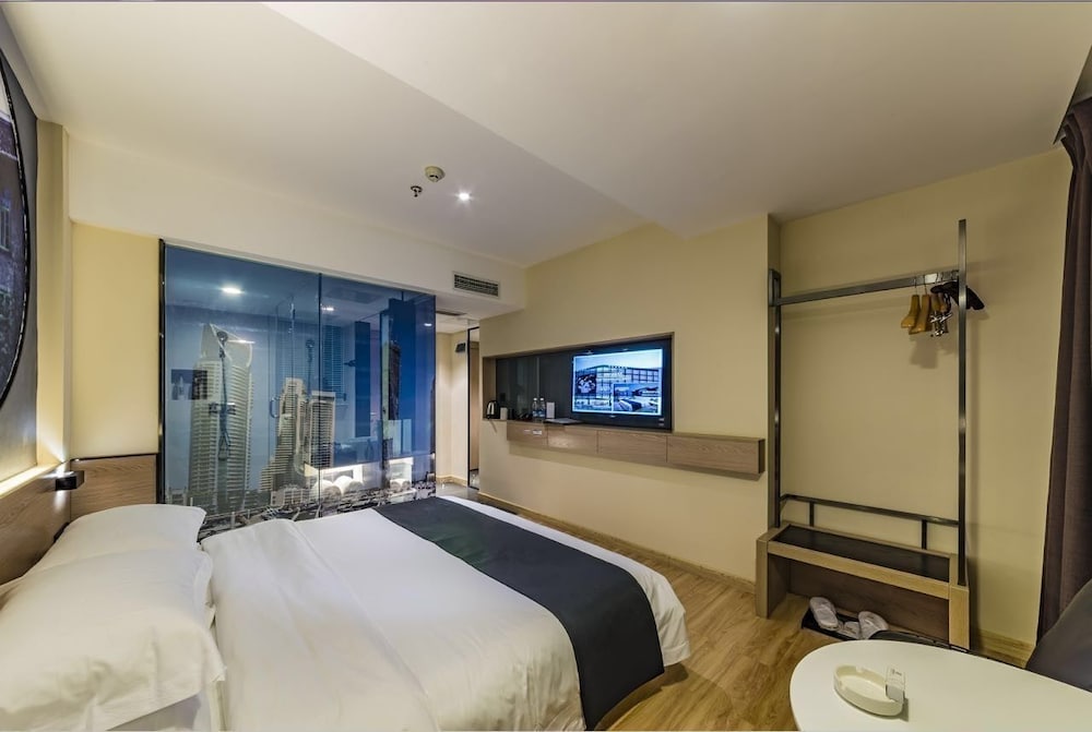 Фото Hollyston Hotel of Chengdu